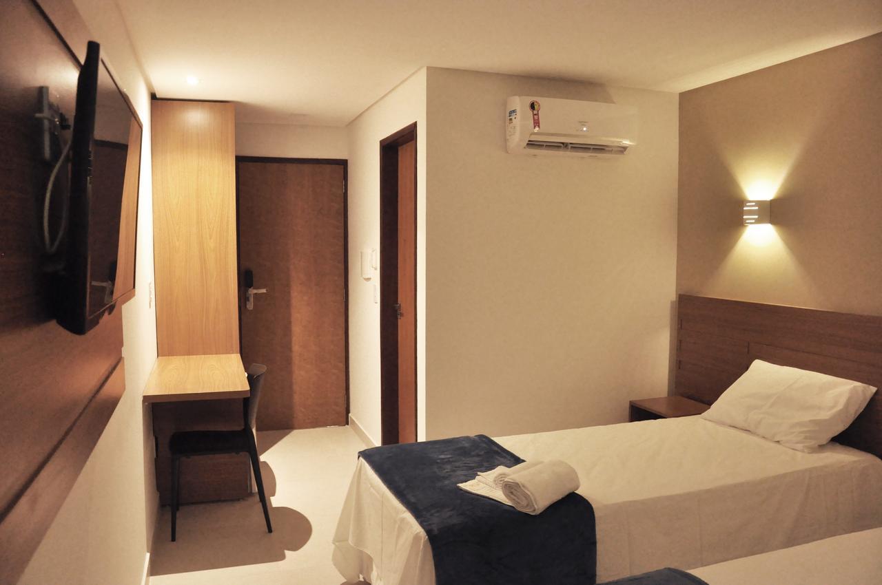 Rainha Hotel Гояна Екстер'єр фото
